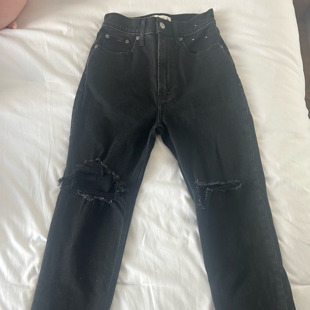 Abercrombie ultra high rise ankle straight black jeans size 25